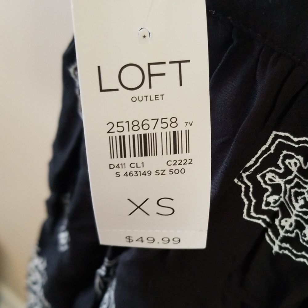 Loft Outlet - Picture 4 of 7